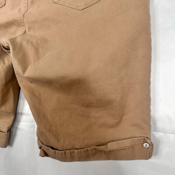 Gloria Vanderbilt Tan Bermuda Women's Short Size 10 - Picture 5 of 14